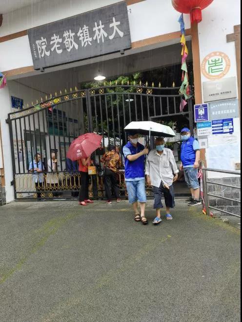辦好事、解民憂、暖民心，成都公交集團為敬老院老人開行疫苗接種專線(圖3)