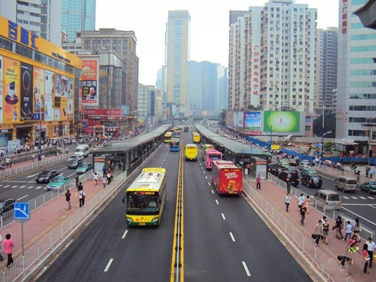 袁建光：客流持續(xù)下降，地面公交困在何方？——路權(quán)優(yōu)先、路網(wǎng)優(yōu)化是破解之良方(圖6)